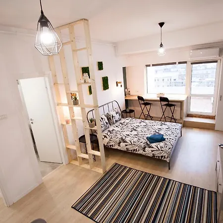 Ideal Apartment *