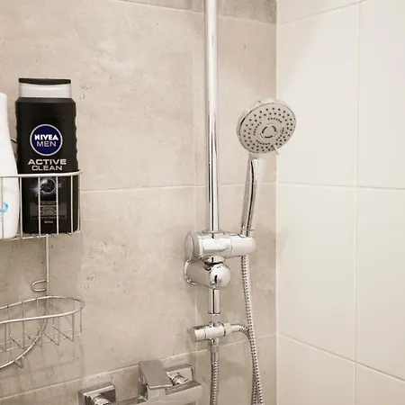 Ideal بوخارست
